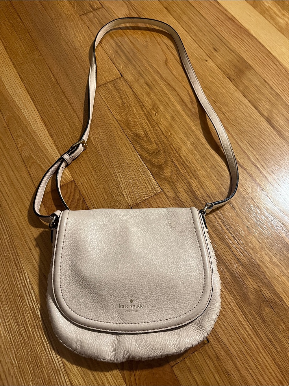 kate spade cream crossbody leather saddle bag ⋆˚ ♡